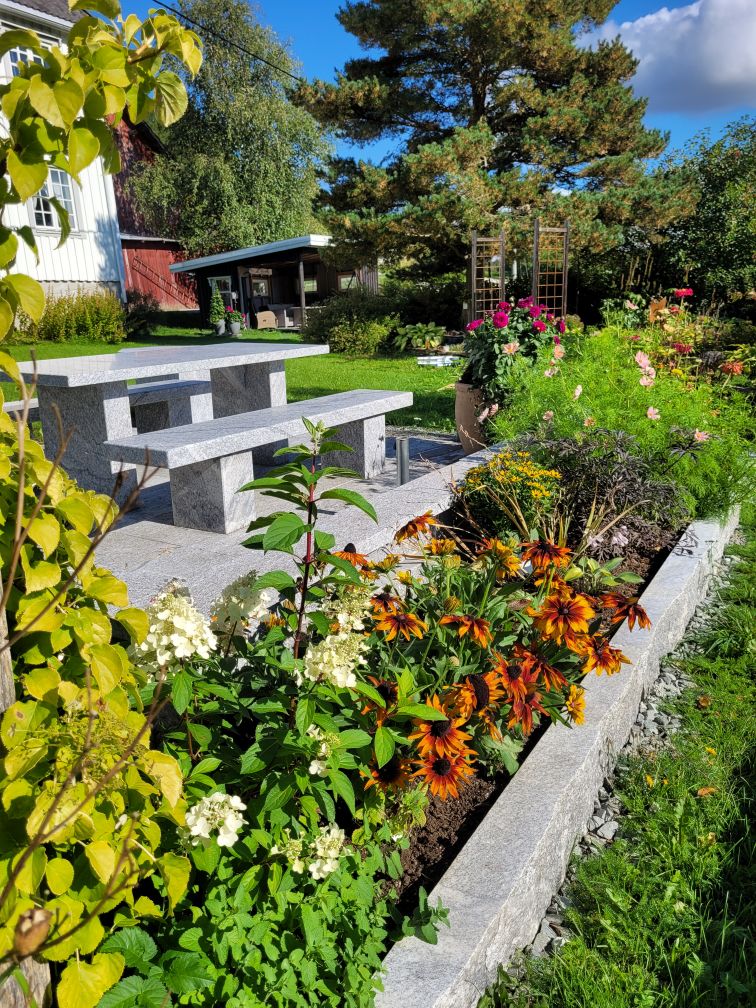 Evjen Granitt, Badeplass Meløy